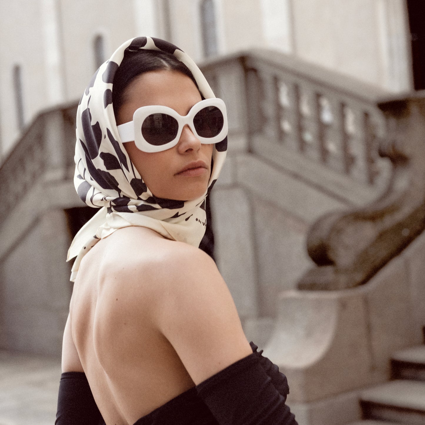 Winona-Foulard 90x90 in 100% seta