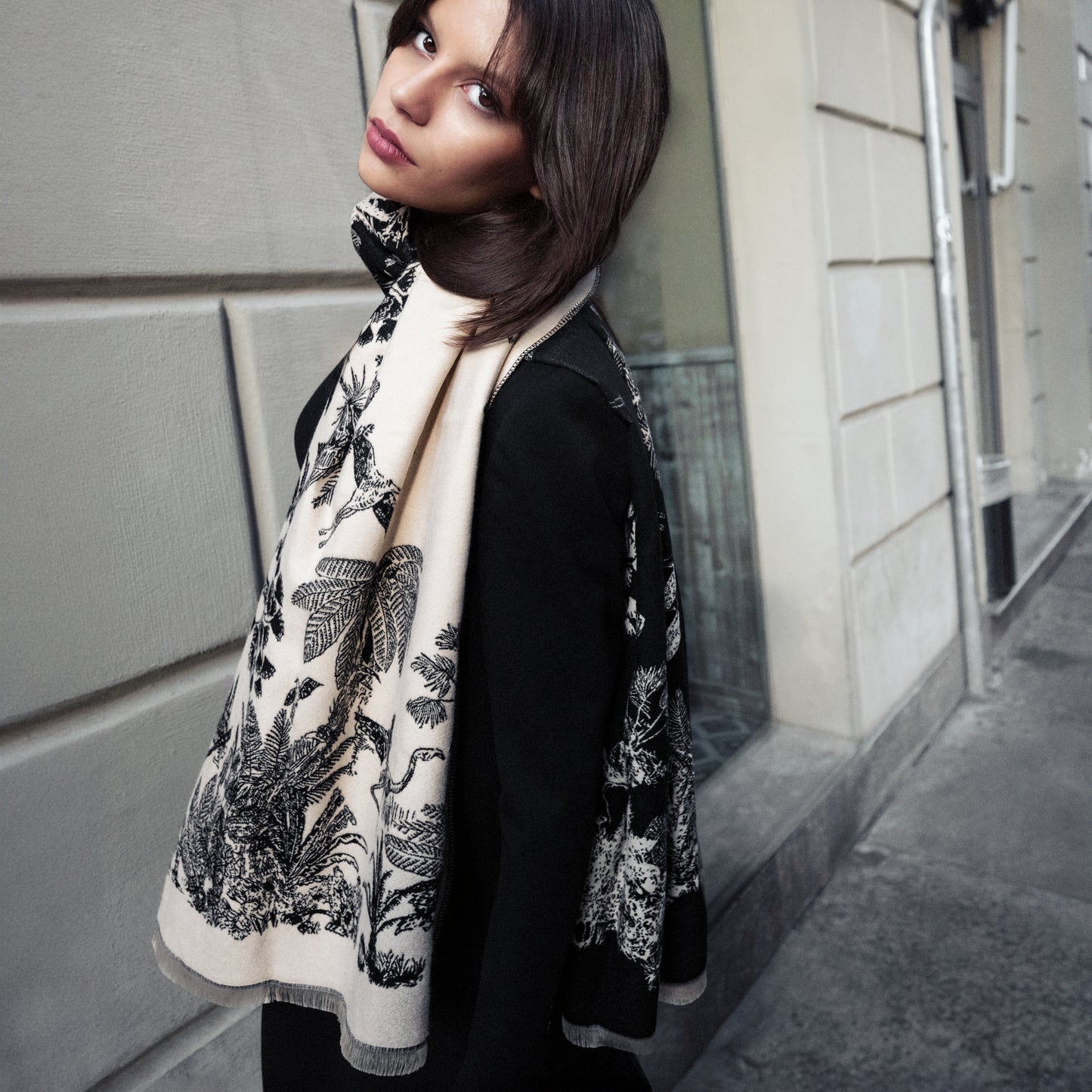 Sciarpa Nera/camel Toile de Jouy