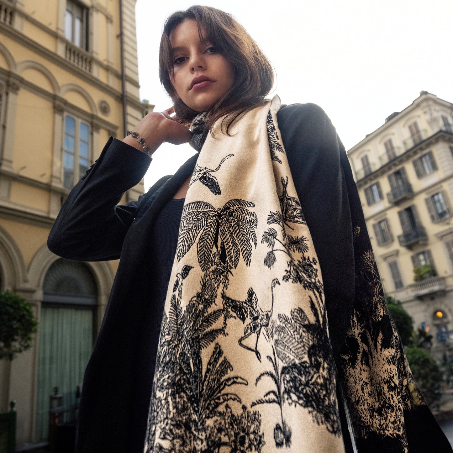 Sciarpa Nera/camel Toile de Jouy